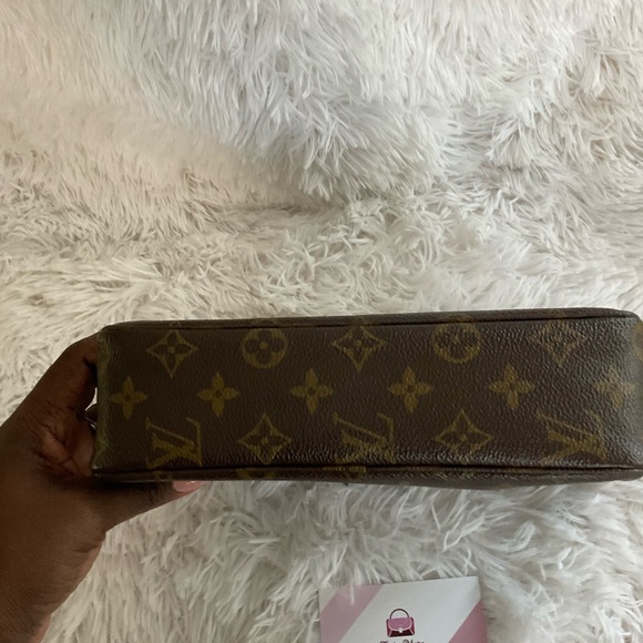 Authentic Louis Vuitton Trousse 23 - Picture 8 of 9